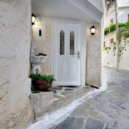 Παραδοσιακό Σπίτι Στο Χωριο Lejlighed Agioi Deka  Eksteriør billede